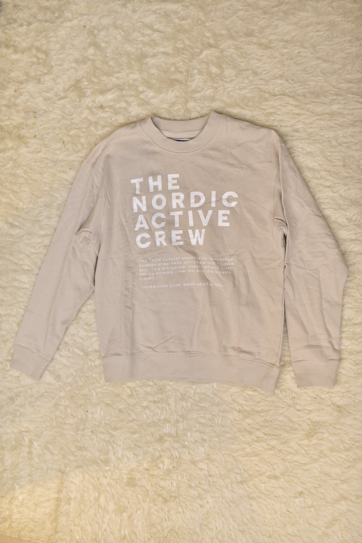 Sweatshirt